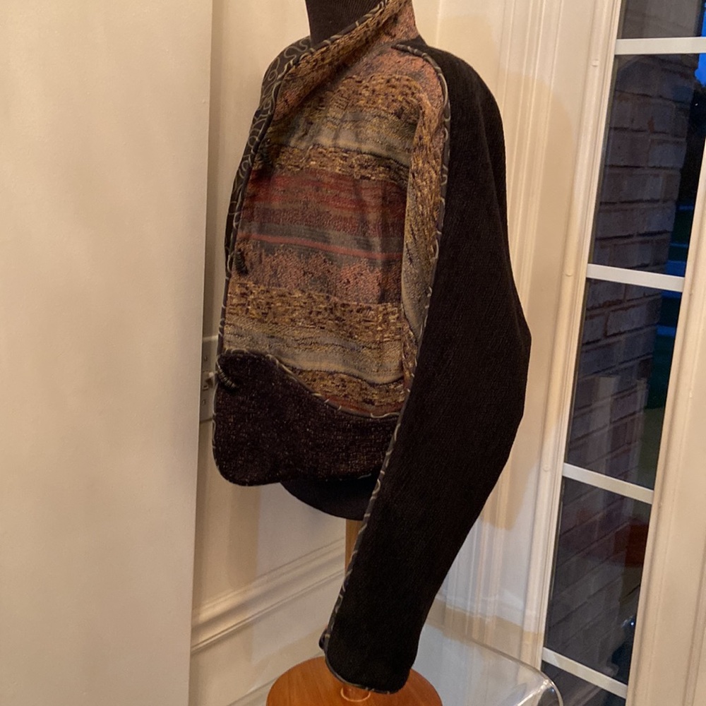 Threadle Design Room Cropped Jacket - image 3